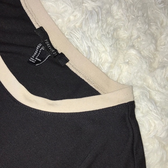 stripe black crop top - Picture 3 of 3